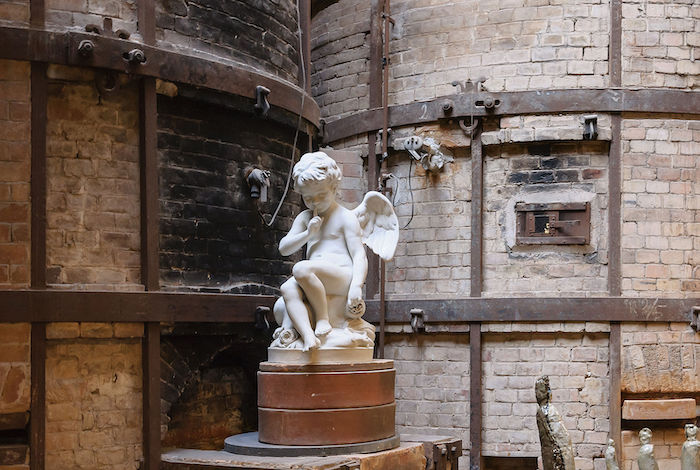 L'Amour menaçant de Falconet, l'oeuvre sculptée la plus reproduite au XVIIIe siècle et après ?  Seavre10