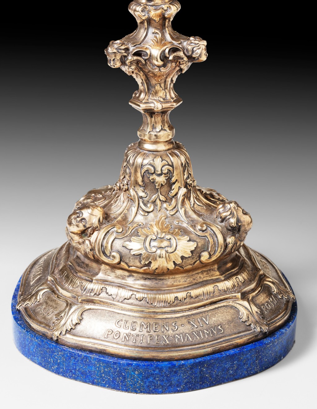 Les Roses d'or ou Roses bénites. L'exemplaire offert par le pape Clément XIV à la reine Marie-Caroline de Naples Sotheb56
