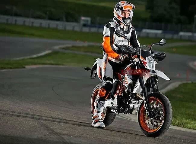 Supermoto 390 Img_3110