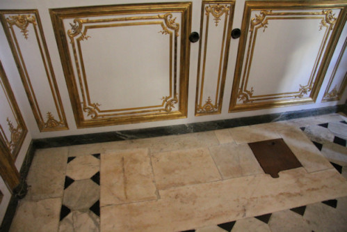 La salle-de-bains de Louis XVI 20120110