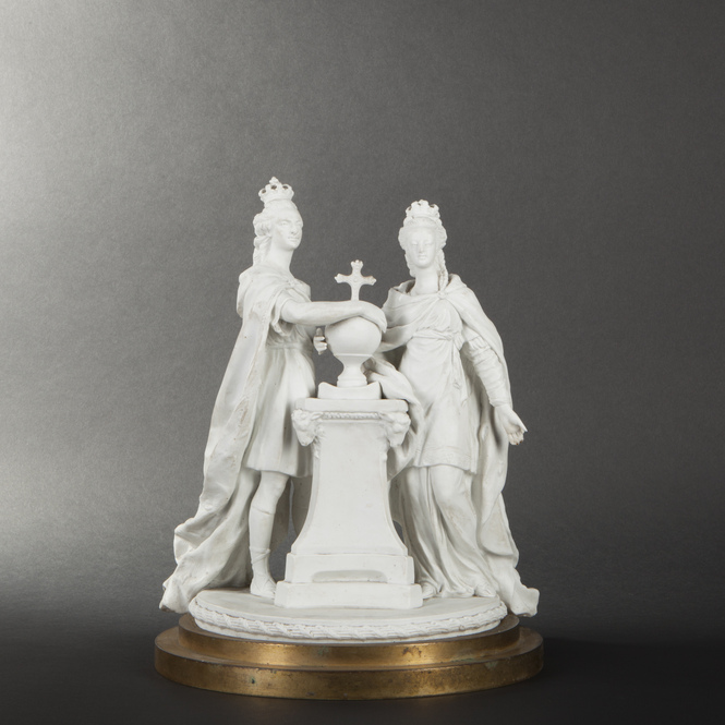 Collection : statuettes représentant Marie-Antoinette, ses proches et des figures du XVIIIe siècle 665x6610