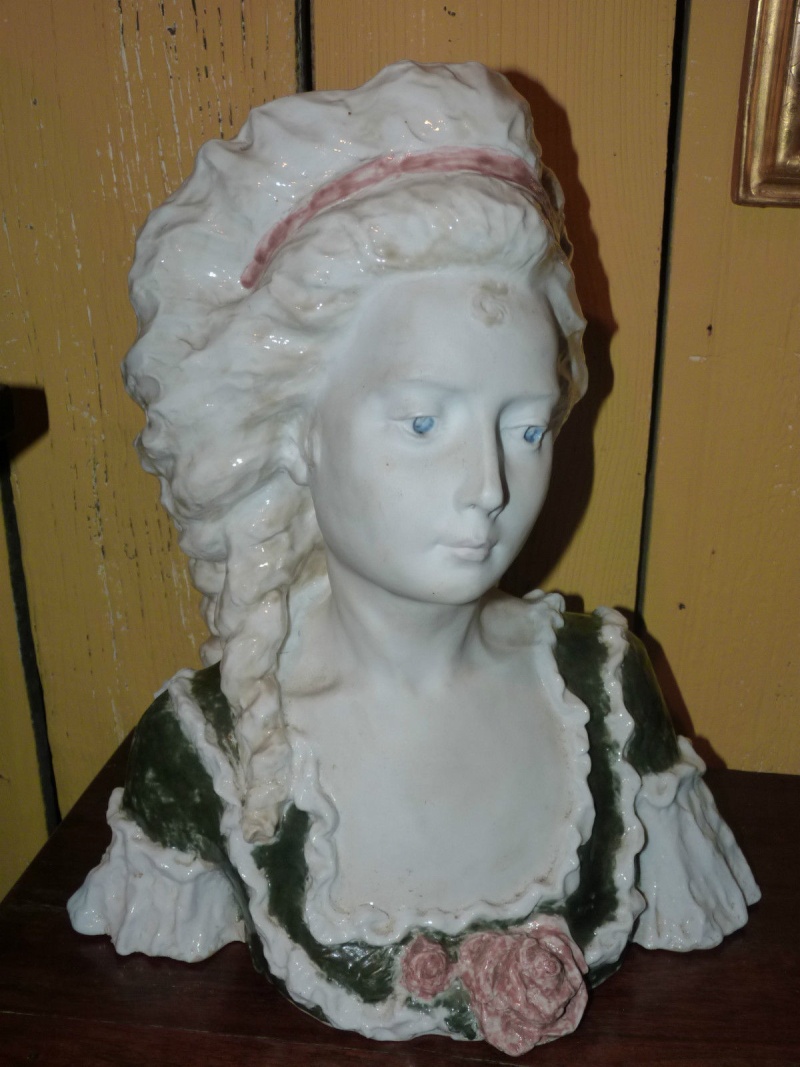 A vendre: bustes de Marie Antoinette? _5716