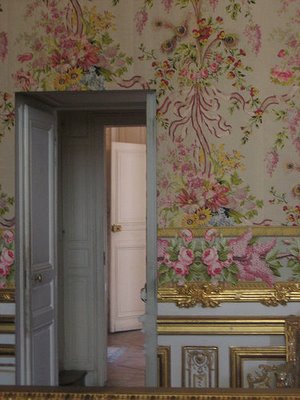 Versailles, des grands aux petits appartements de la reine - Page 3 Escape11