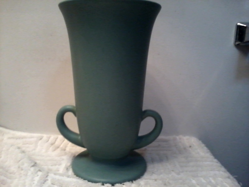 Mystery Art Pottery Vase Matte_10