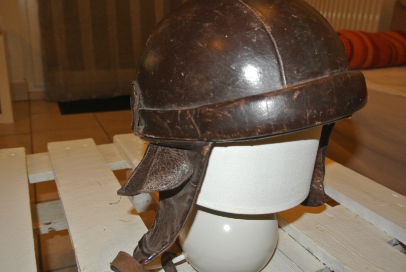 Identification d'un casque d'aviation cuir Dsc_4010