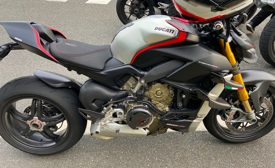 Ducati V4 Panigale - Page 25 Captur66