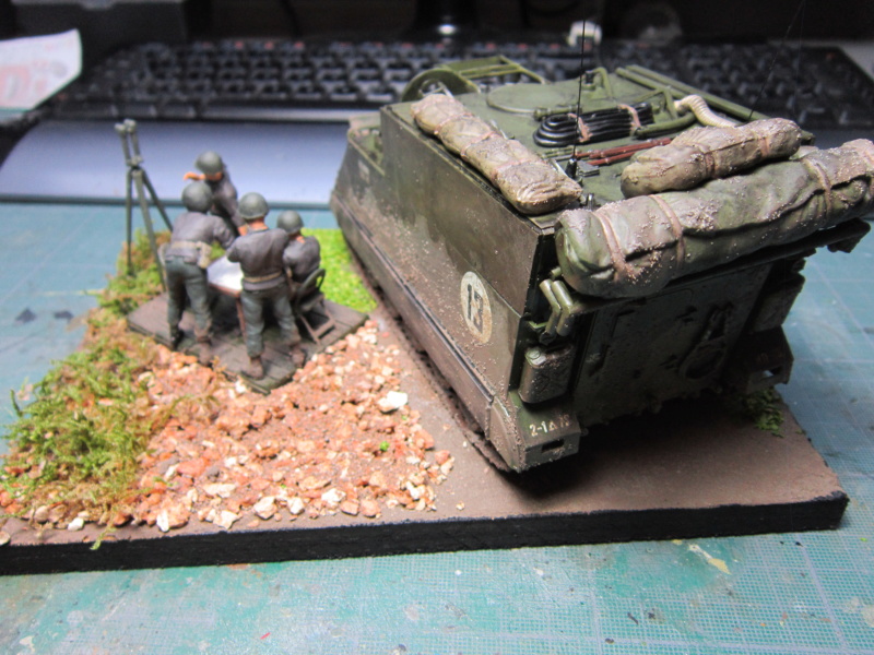 M 577 command car (1/35 de Tamiya) Img_7779