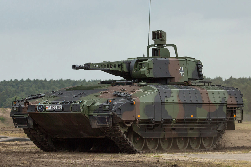 SPZ PUMA (1/35 de Revell) Staerk13