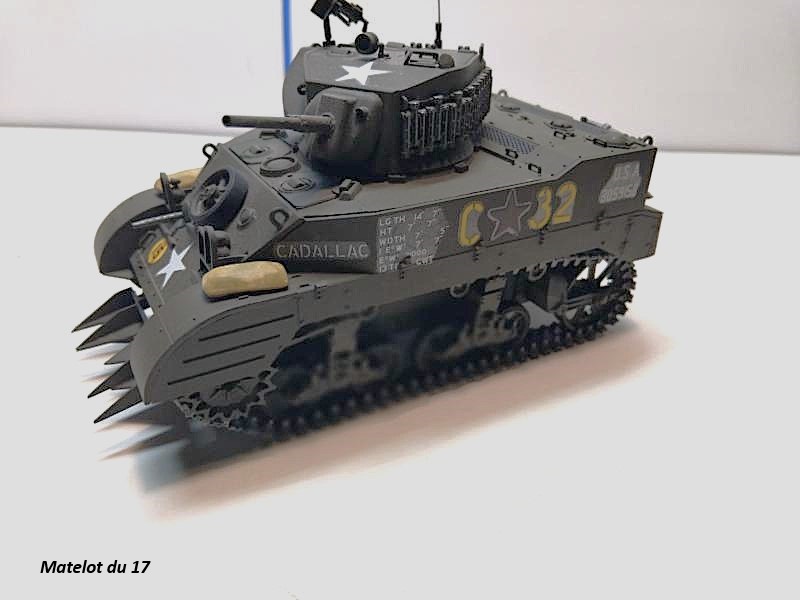 1/35 M5A1 Light Tank TAMIYA Montage express FINI !!!!!! 1359