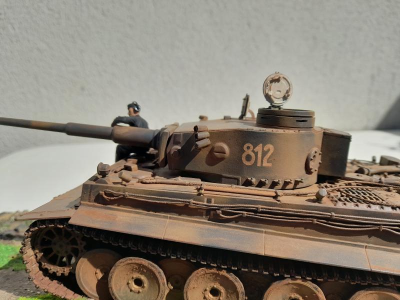  * 1/35 Tigre 1 Ausf.E du coté de Koursk       Revell  - Page 10 13811