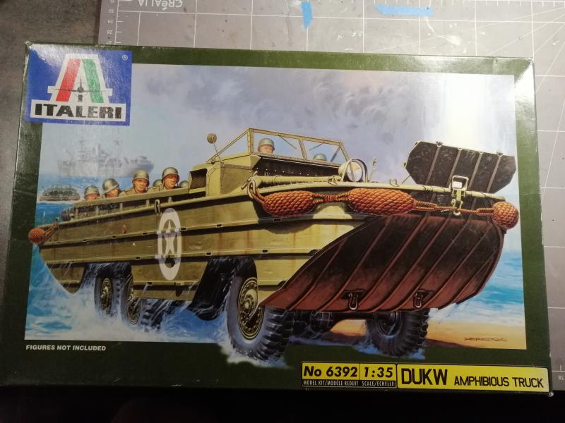 * 1/35  DUKW Amphibious Truck Italeri  167