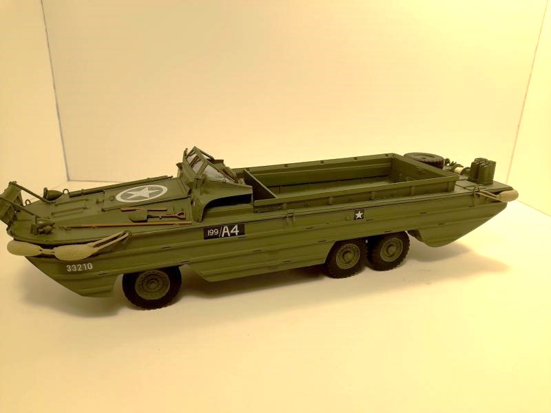 * 1/35 DUKW Amphibious Truck Italeri 1944