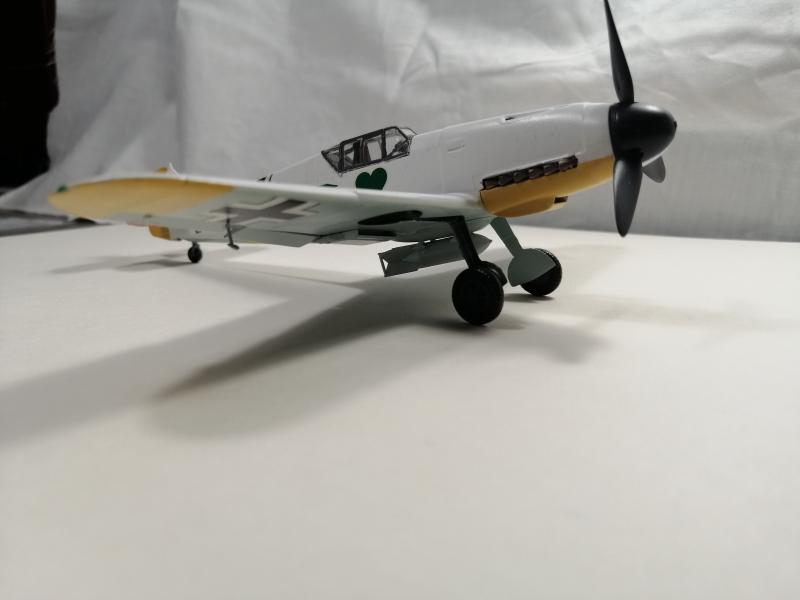 1/48       Messerschmitt Bf 109 F4   Zvezda FINI!!! - Page 2 4716