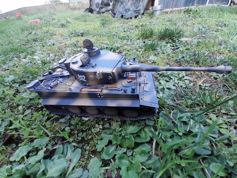 * 1/35 Tigre 1 Ausf.E du coté de Koursk Revell - Page 5 9410