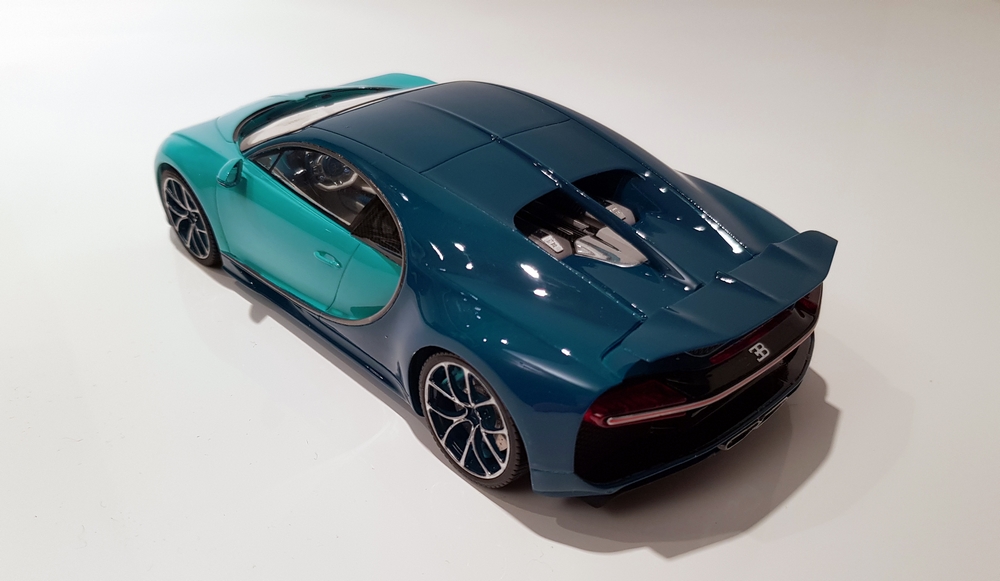 Bugatti Chiron 1/24 AlphaModels - Page 3 20191244