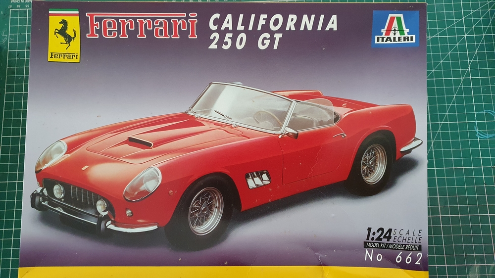 Ferrari 250 GT California - 1/24 - ITALERI 20200496
