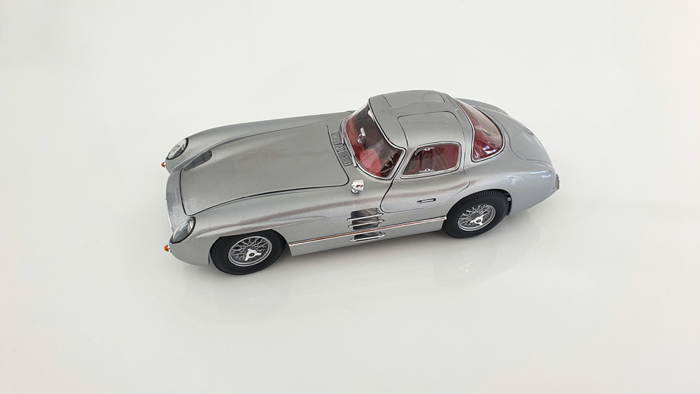 Mercedes 300 SLR Uhlenahut (1955) - Revell 1/24 - Page 2 20210441