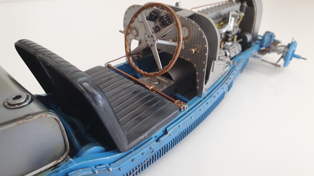 Bugatti Type 35B - 1/12 - Italeri - Page 2 20230455