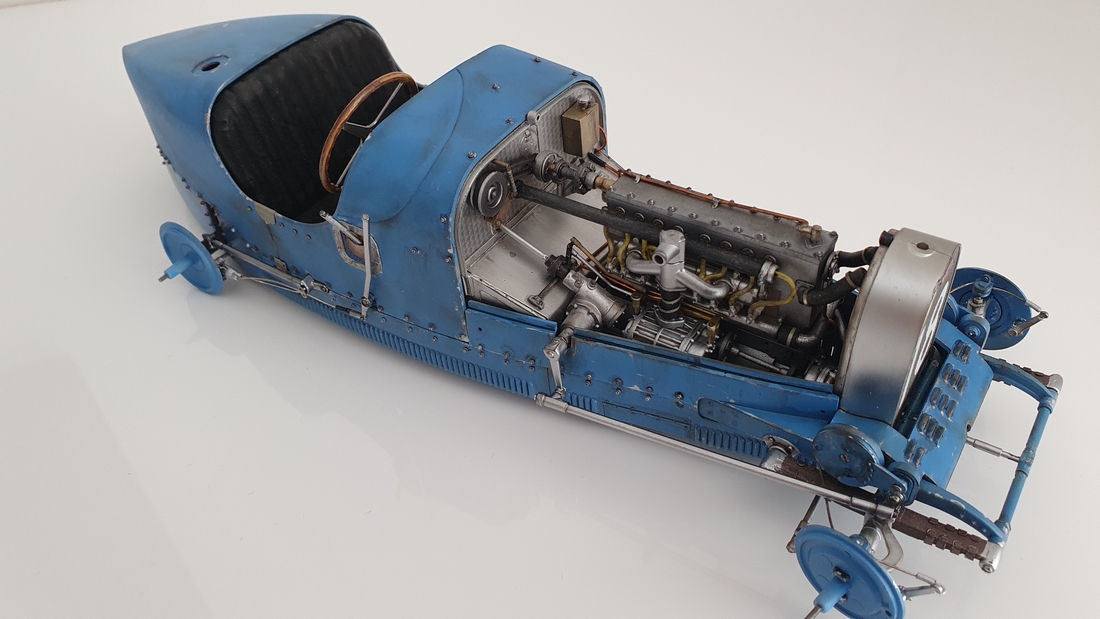 bugatti - Bugatti Type 35B - 1/12 - Italeri - Page 2 20230479