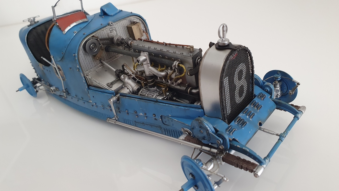 Bugatti Type 35B - 1/12 - Italeri - Page 2 20230487