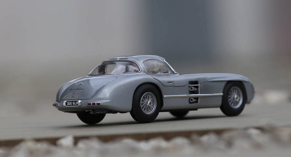 Mercedes 300 SLR Uhlenahut (1955) - Revell 1/24 - Page 2 Img_1424