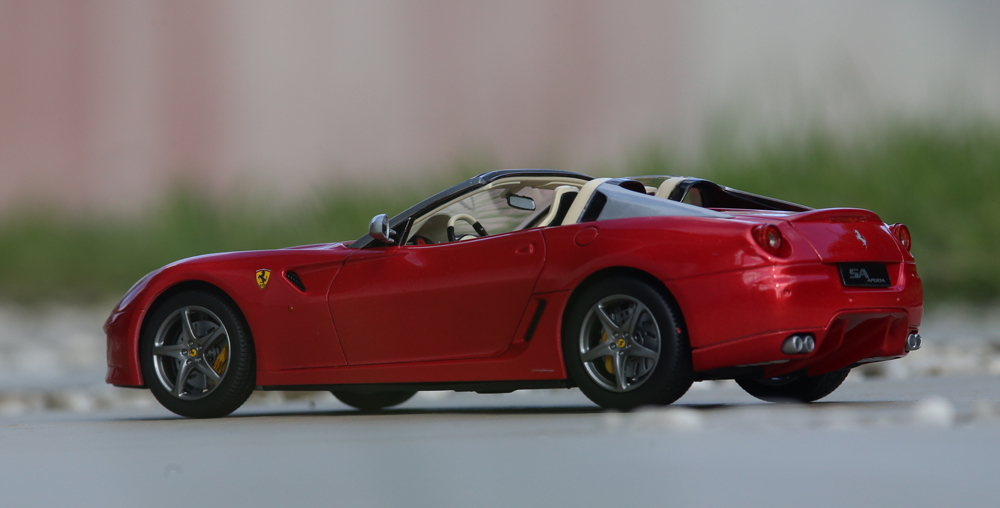 Ferrari SA Aperta - Revell 1/24 Img_1720