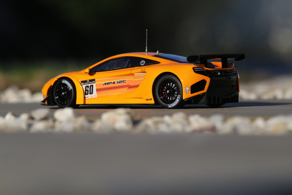 Mac Laren MP4 - 12C GT3 - Fujimi 1/24 - Page 2 Img_2125