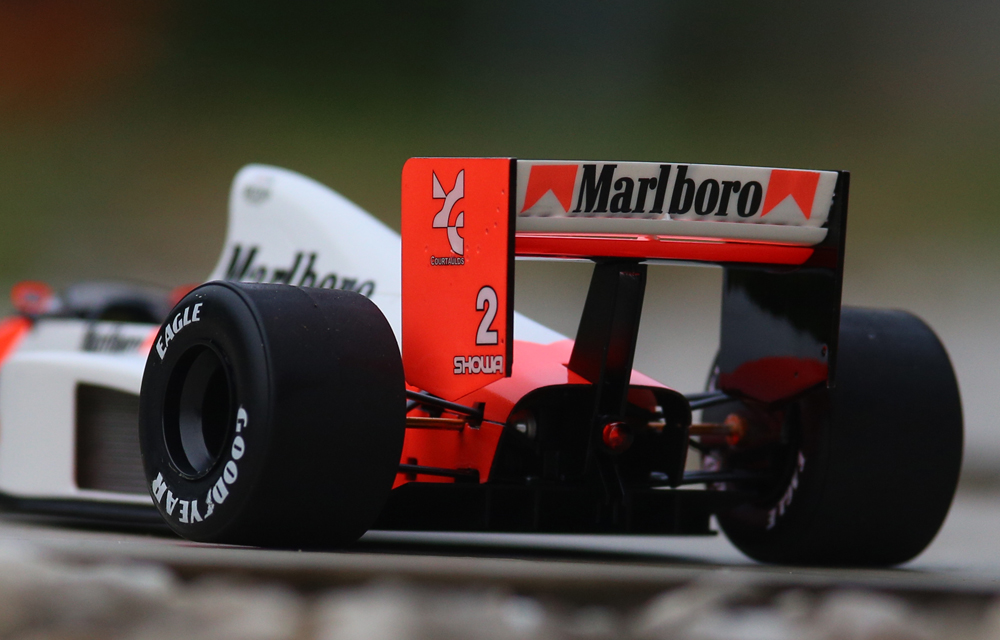 McLaren honda MP4/5 - Fujimi - 1/20 - Page 3 Img_3433