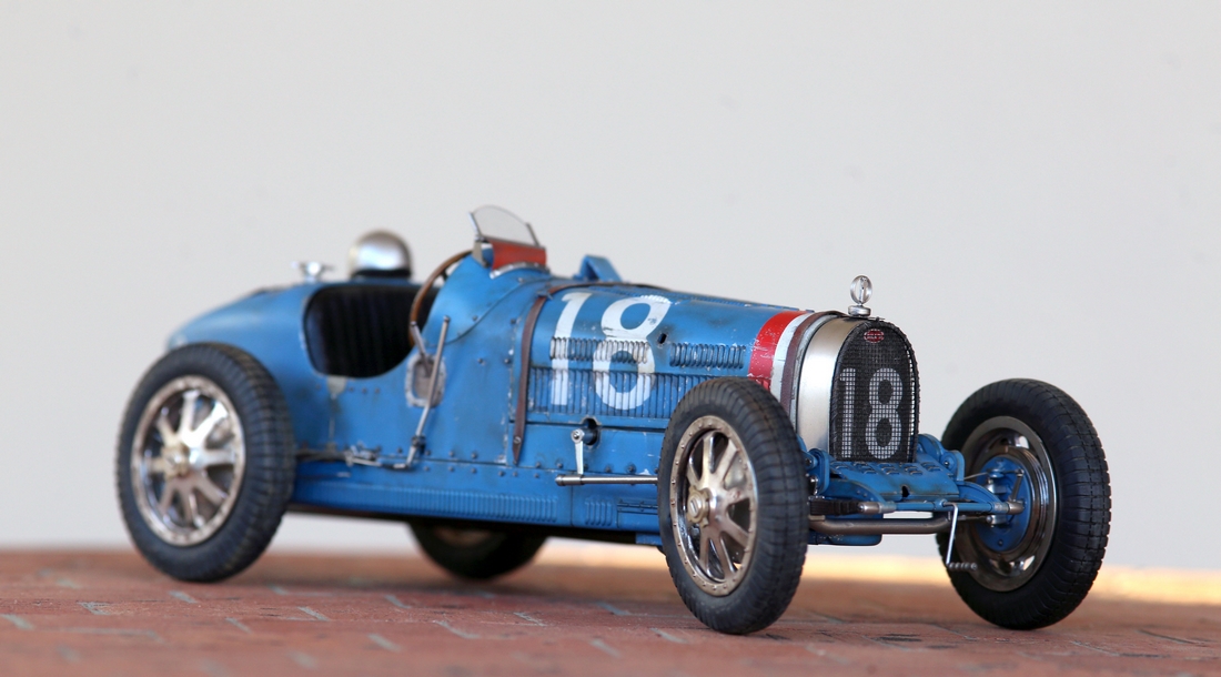 Bugatti Type 35B - 1/12 - Italeri - Page 3 Img_7221