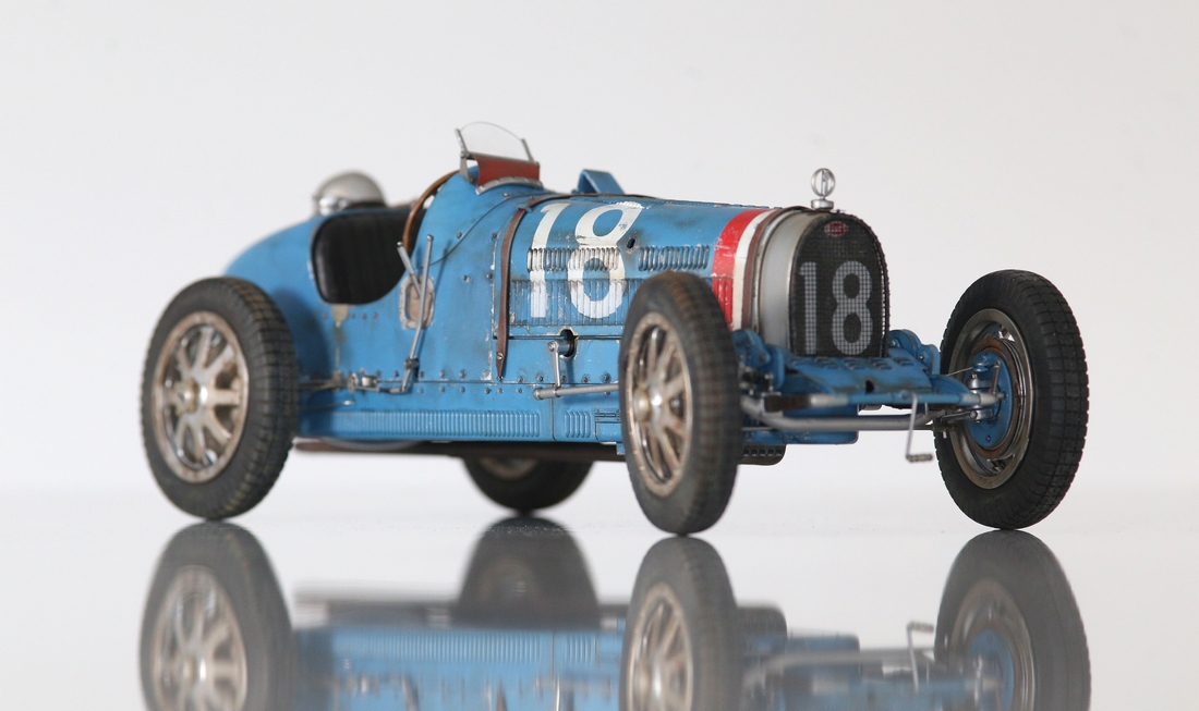 Bugatti Type 35B - 1/12 - Italeri - Page 3 Img_7228