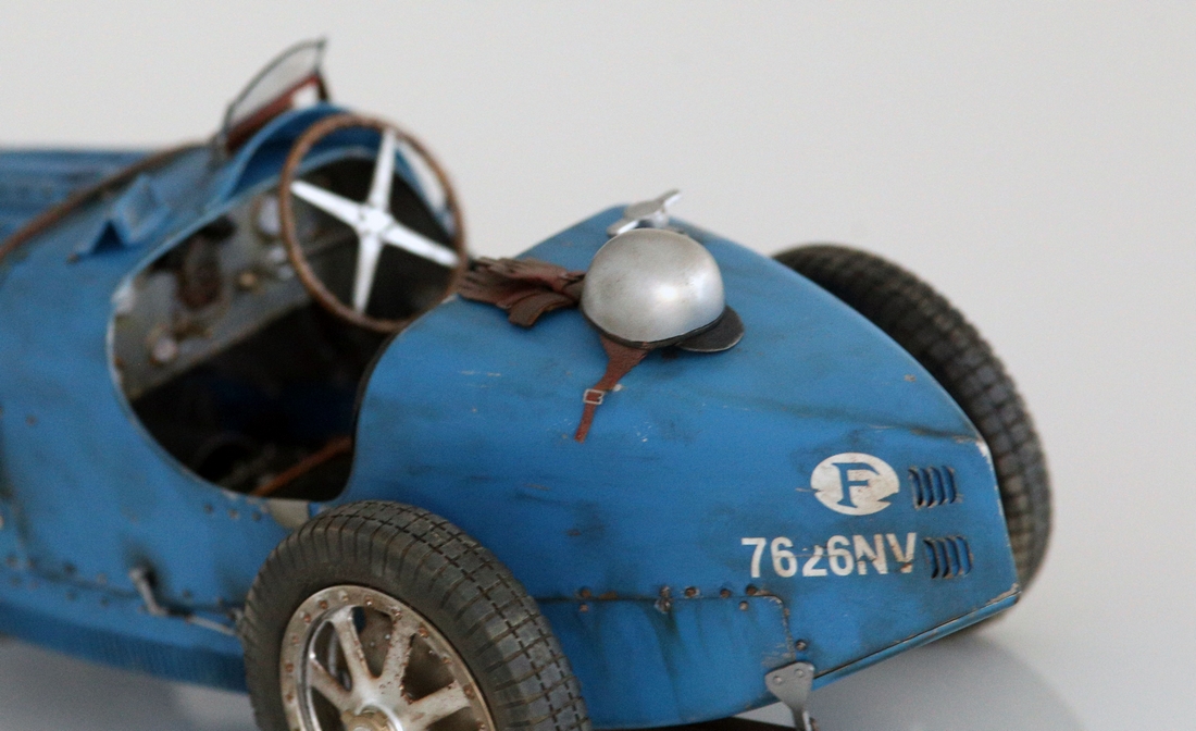 Bugatti Type 35B - 1/12 - Italeri - Page 3 Img_7230