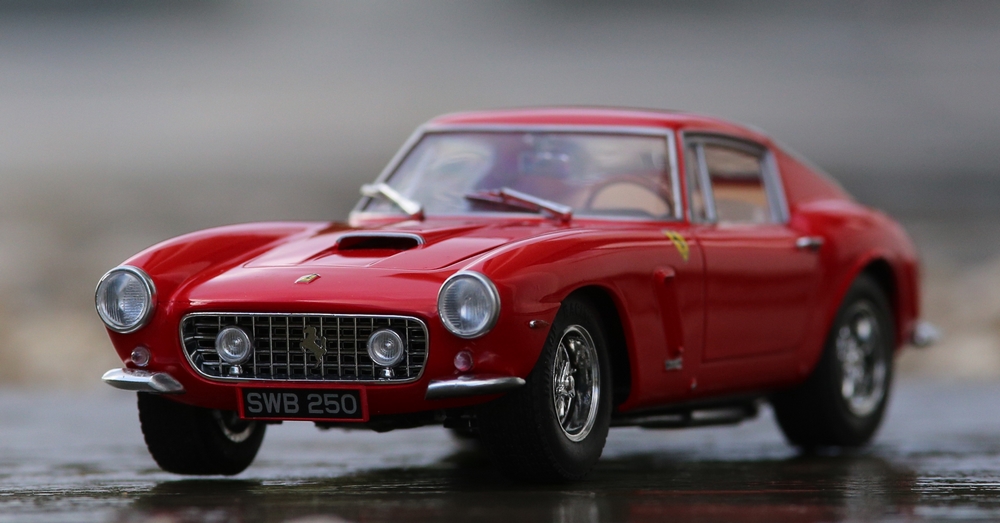 Ferrari 250 SWB Berlinetta - 1/24 - ITALERI - Page 2 Img_9523