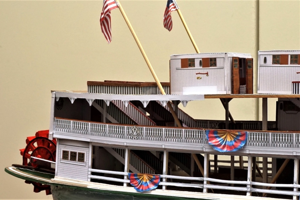 Mississippi Riverboat "Mark Twain" / 1:50, Pappe, Holz u.a.  - Seite 2 Dsc05236
