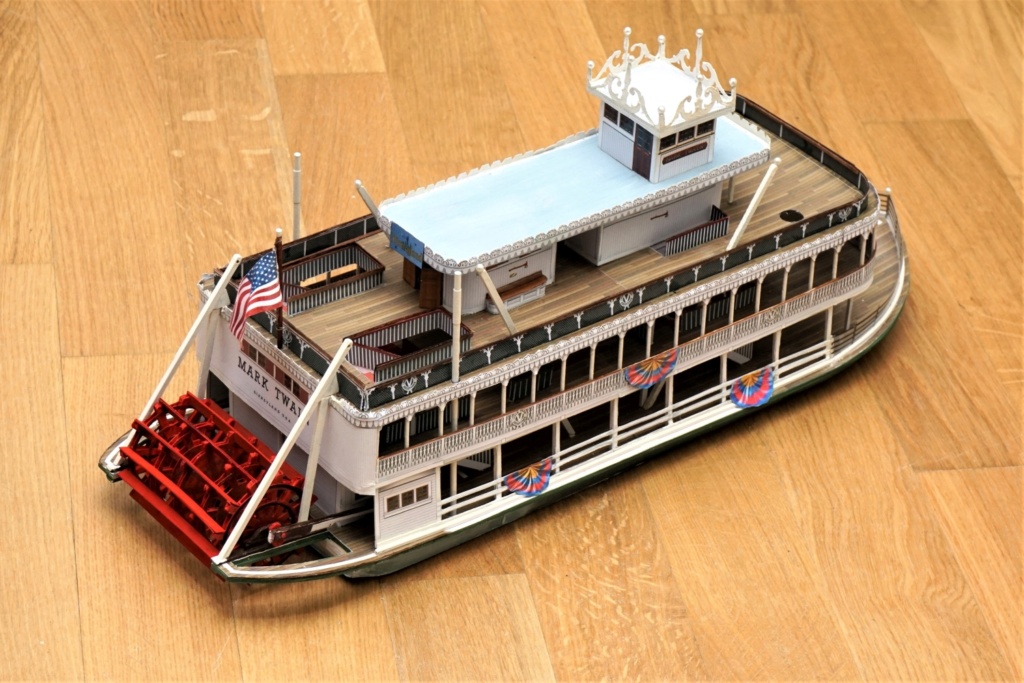 Mississippi Riverboat "Mark Twain" / 1:50, Pappe, Holz u.a.  - Seite 3 Dsc05411