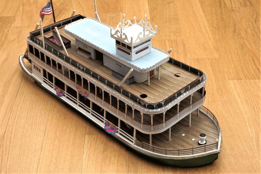 Mississippi Riverboat "Mark Twain" / 1:50, Pappe, Holz u.a.  - Seite 3 Dsc05412