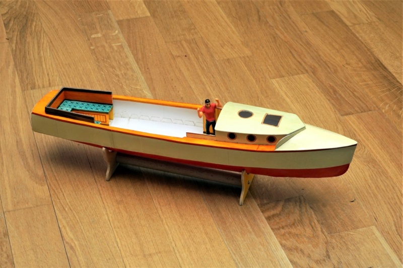  Seetüchtige Motor-Kreuzeryacht - Kartonmodell statt Blechspielzeug - Seite 2 Dsc05835