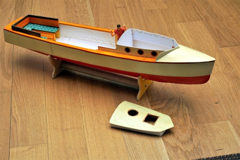  Seetüchtige Motor-Kreuzeryacht - Kartonmodell statt Blechspielzeug - Seite 2 Dsc05836