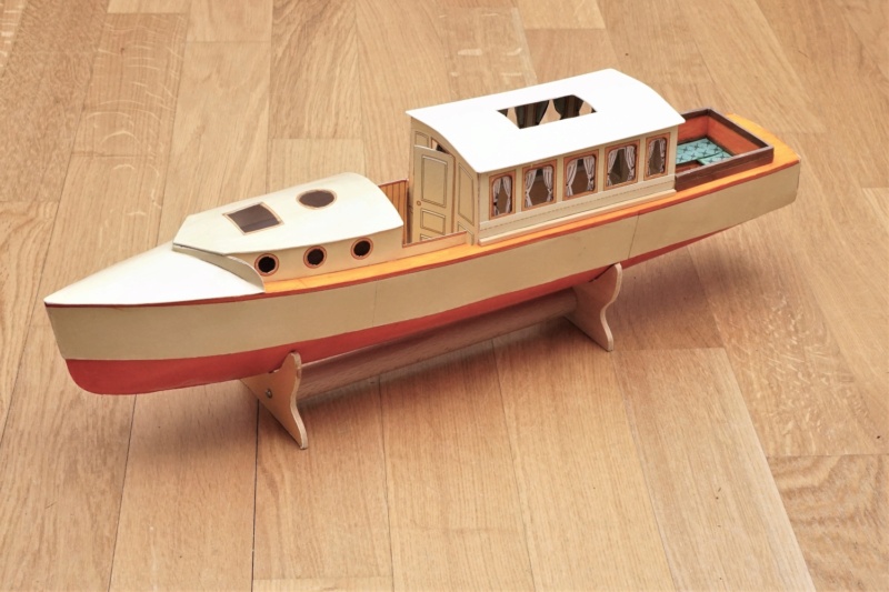  Seetüchtige Motor-Kreuzeryacht - Kartonmodell statt Blechspielzeug - Seite 2 Dsc05915