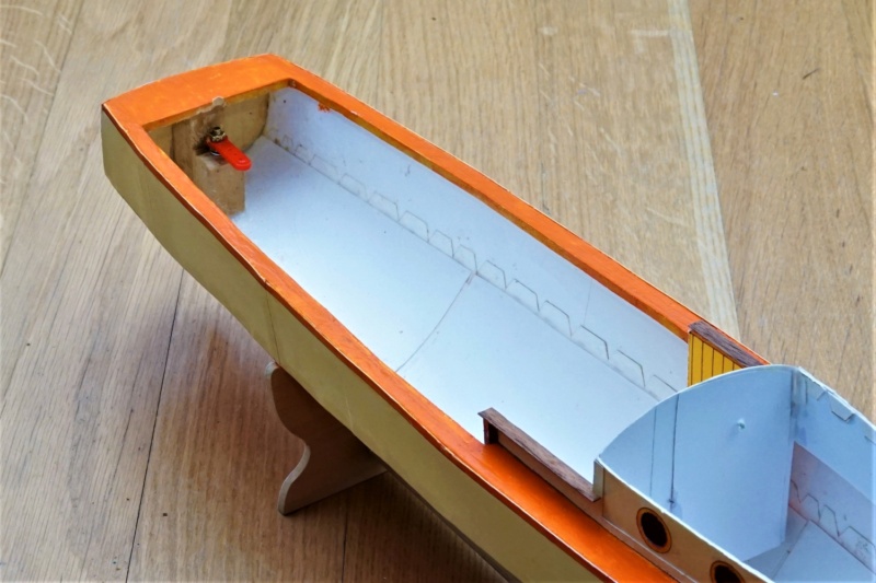  Seetüchtige Motor-Kreuzeryacht - Kartonmodell statt Blechspielzeug - Seite 3 Dsc05917