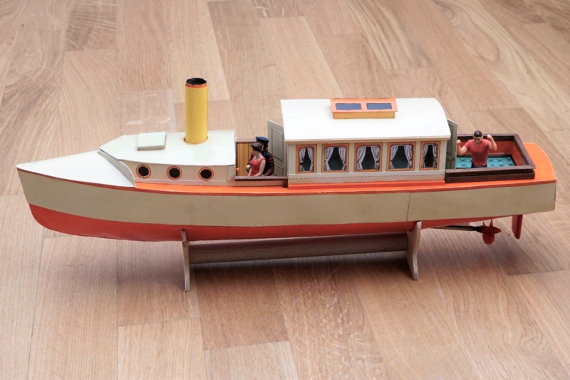  Seetüchtige Motor-Kreuzeryacht - Kartonmodell statt Blechspielzeug - Seite 3 Dsc05926