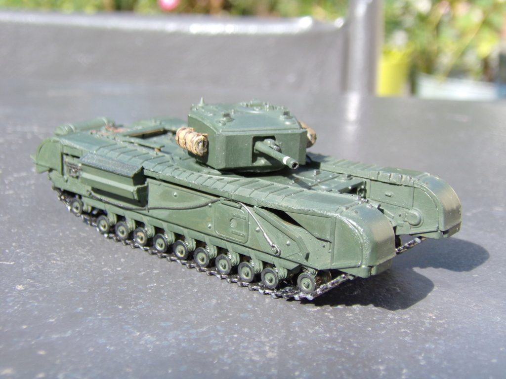 [Italeri] Churchill Mk III (FINI) 102_4023