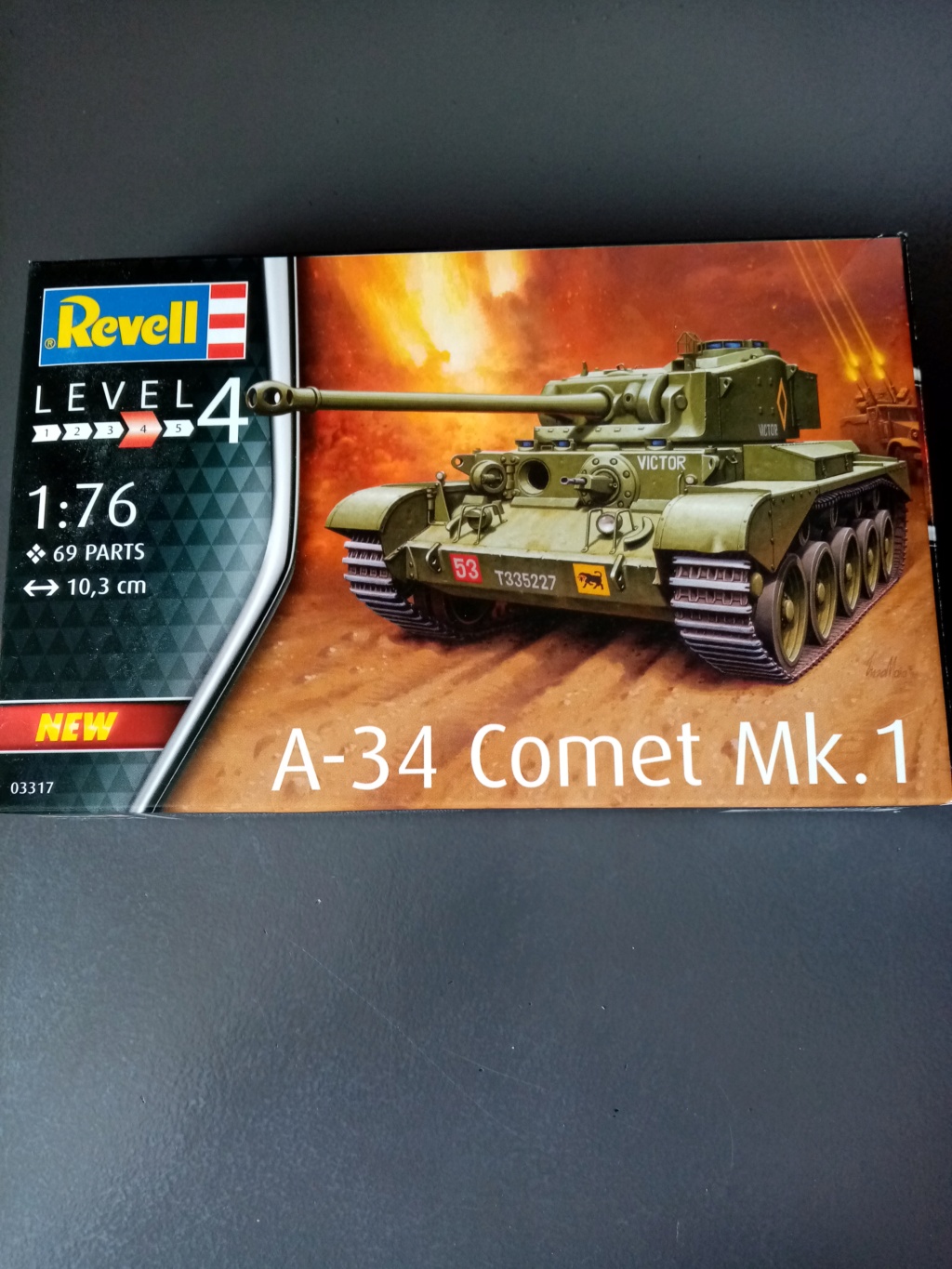 [Revell] A-34 Comet + dio (FINI) Img_2014