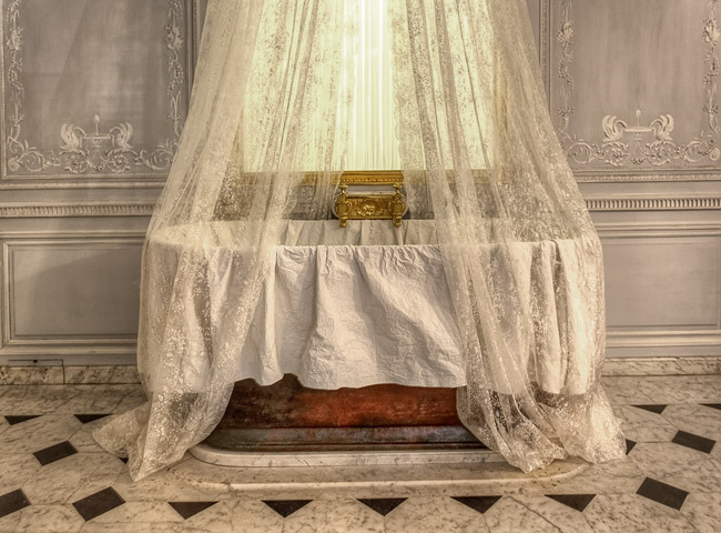 Visite sensuelle du Versailles secret de Marie-Antoinette 63248110