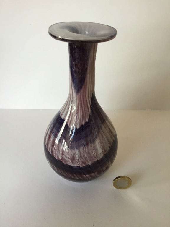 Studio Glass Vase Signed Hilary? 0056cb10