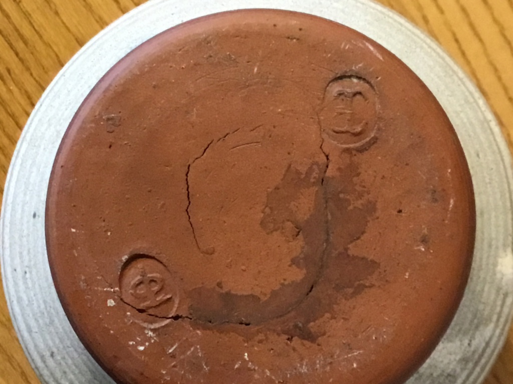 Unusual studio pottery lidded jar, TCP & CE marks 00724010