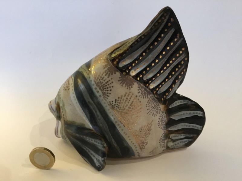 Pretty/ grotesque studio pottery fish, gold decoration  37e11f10