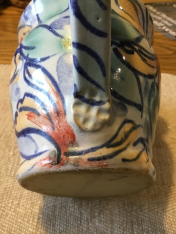 Studio floral jug, impressed cross, crossed lines mark 3f137e10
