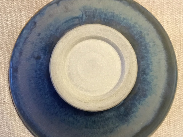 Studio blue stoneware bowl, gold fish decoration  Robert Goldsmith 4f705010