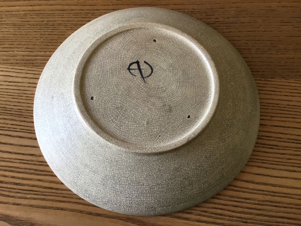 Crackle glaze elephant & ducks bowl. Japanese? Signed 5199cf10