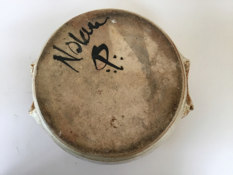 Large bowl signed NOLAN - Probably Graham Nolan rather than Wendy Nolan 52589b10